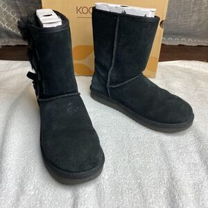 Koolaburra by UGG Victoria Short Womens Boots 8 Black Suede Shearling Bow NIB